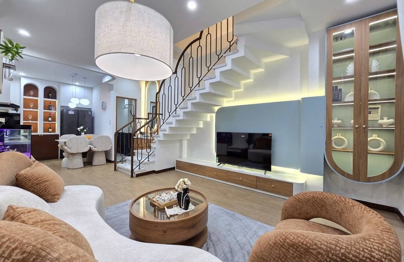 Miete eines modernen 3-stöckigen Hauses im Stadtteil Hai Chau, Da Nang, Vietnam